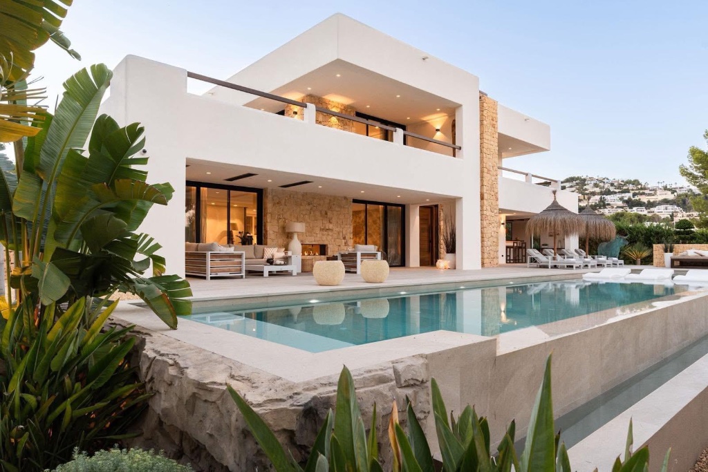 Luxury property management Costa Blanca