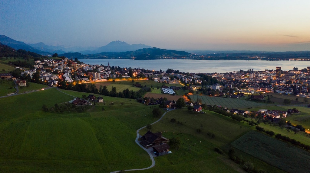 Off-market luxury villa projects in Zug and Lucerne