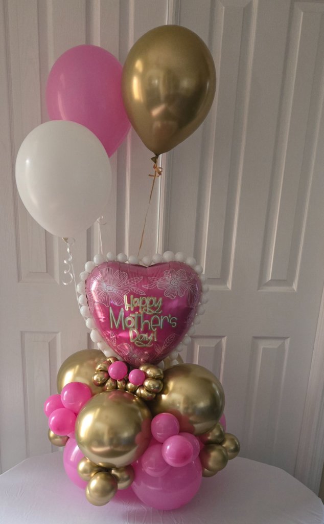 Mother's Day balloon bouquet with fuchsia heart foil balloon and gold accents
