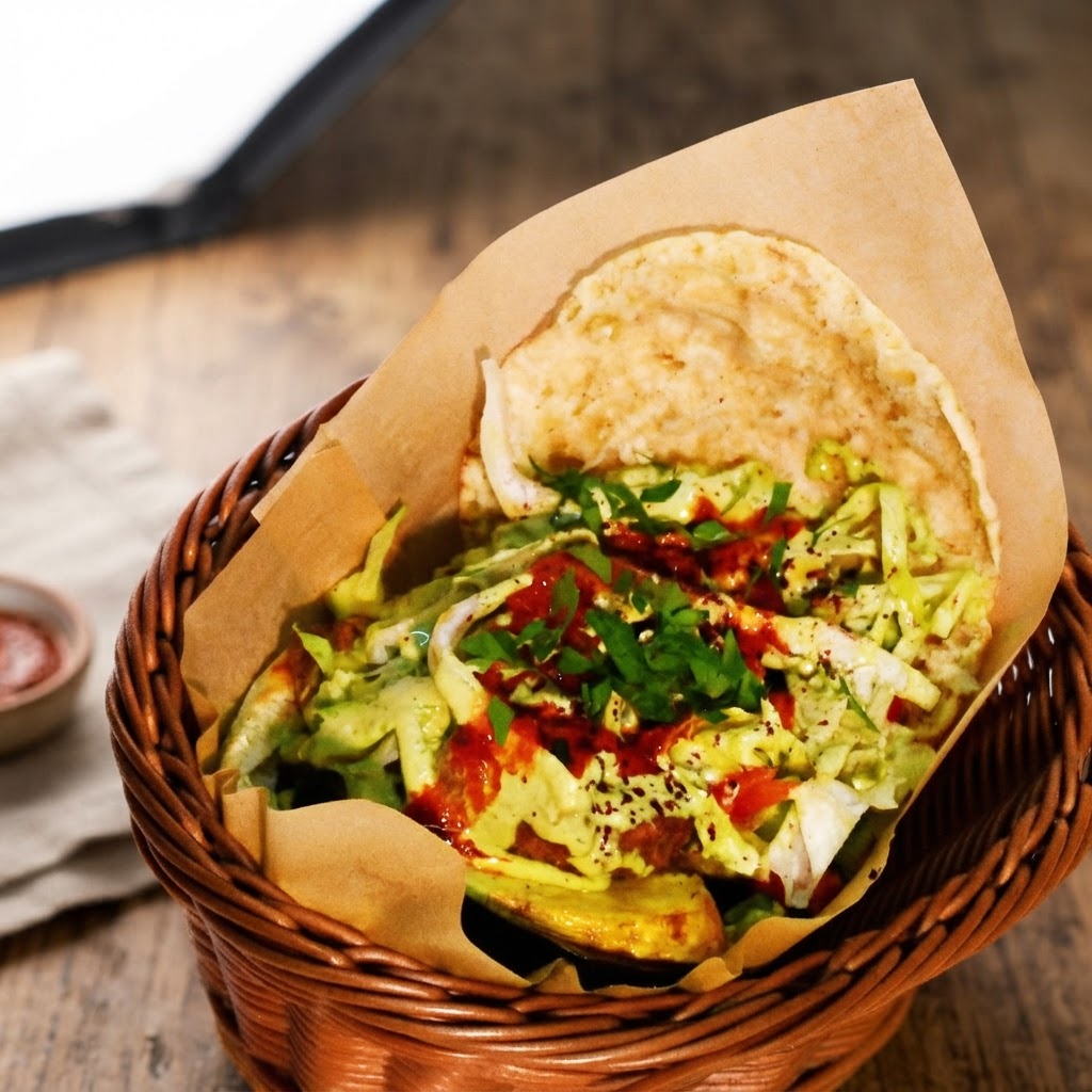  Hummus Sabih im Pita