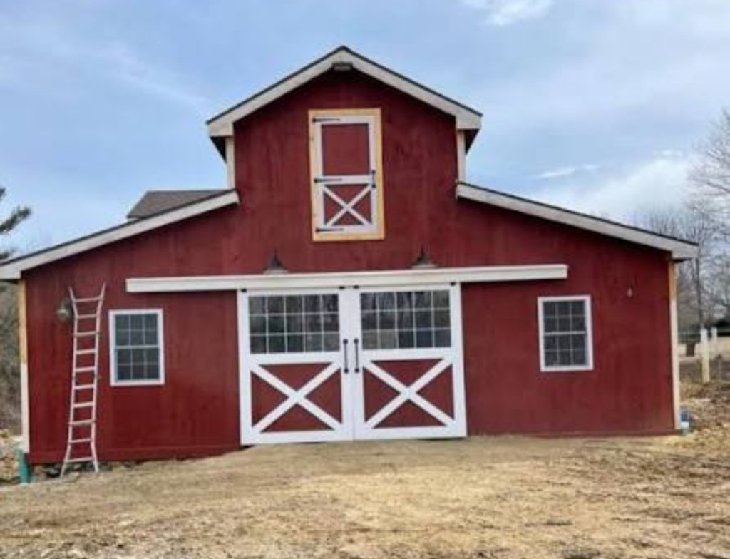 Pole Barns, Stalls & Barn Doors