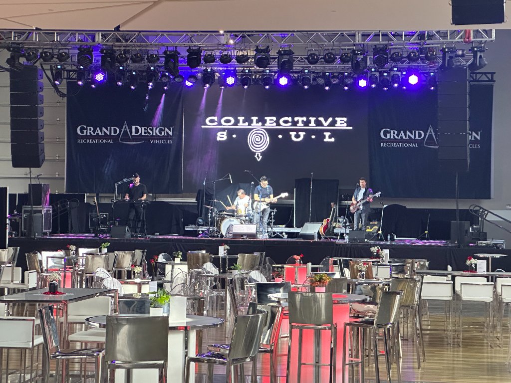 Concert production with full PA and lighting