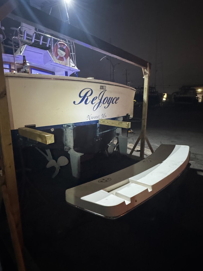 Marine service work 14