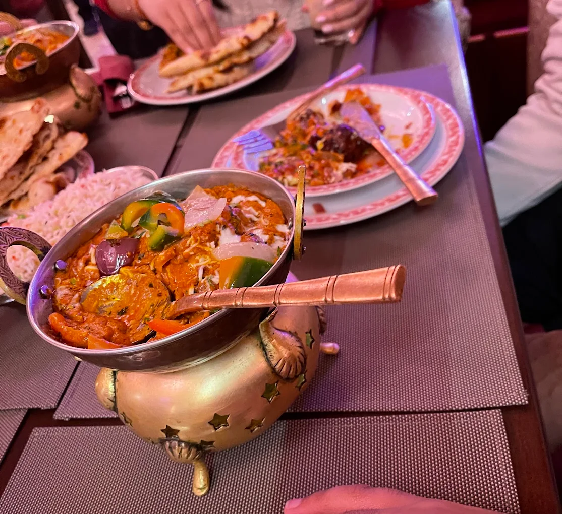 Karahi curry pot