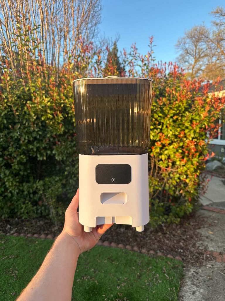 Smart Pet Feeder