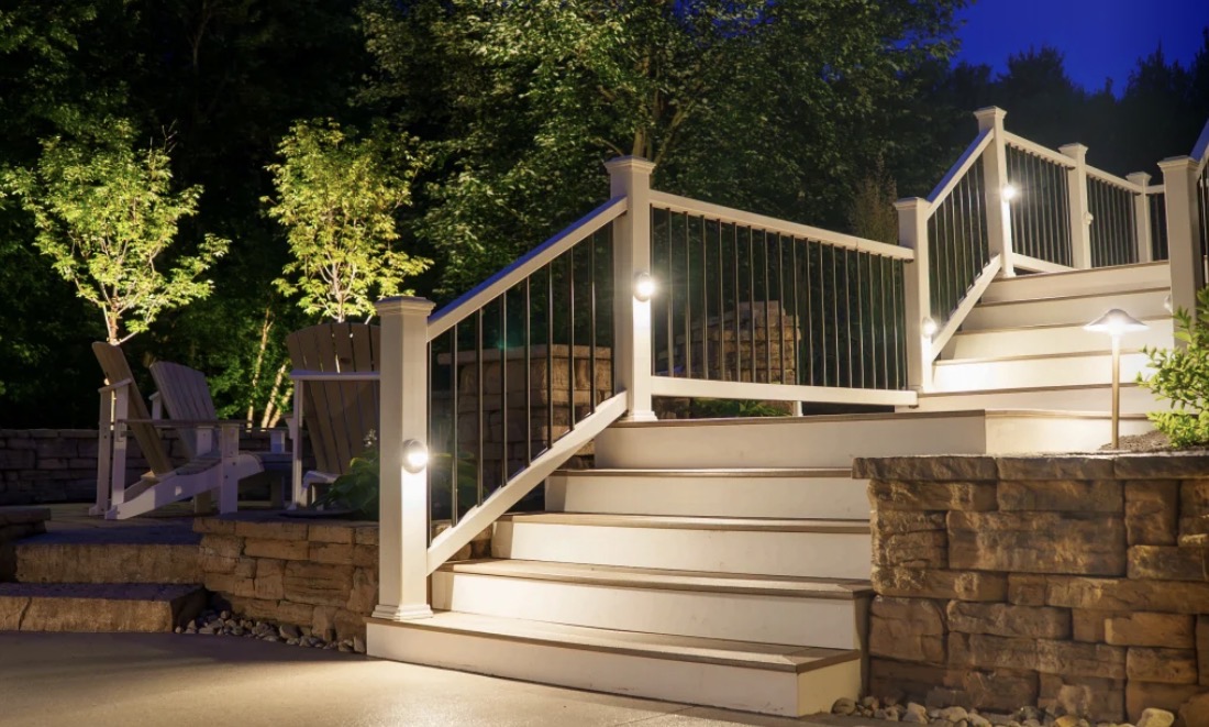 Deck stair and rail accent lighting