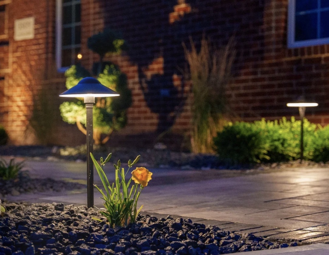 Elegant patio and pathway accent lighting