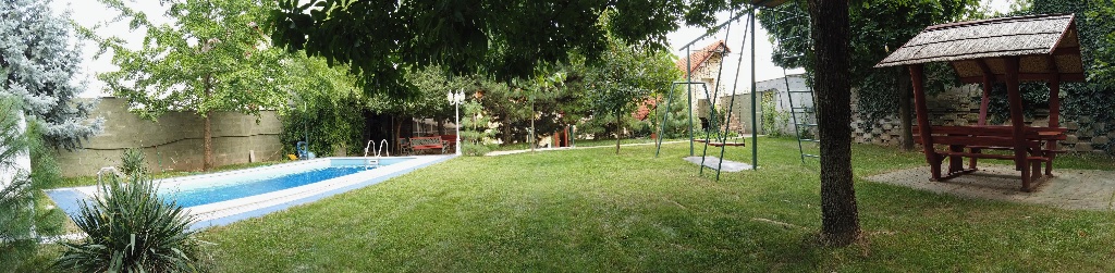 Panoráma – kert hátulról