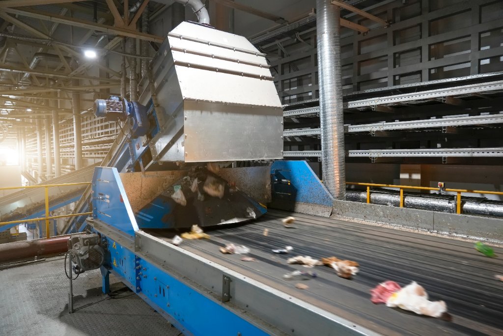 Waste Management Finance: Shredders, RCVs & Recycling Plant