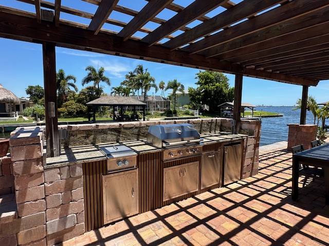 Waterfront Pergola Kitchen