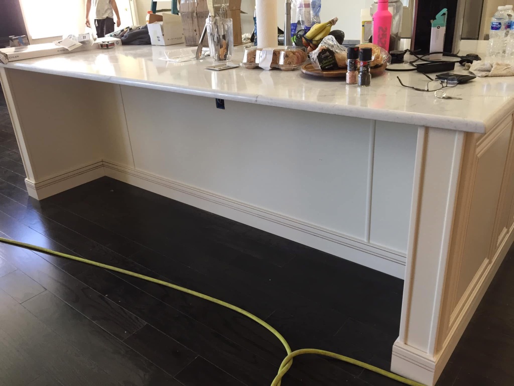 White Glazed — Island Side Panel
