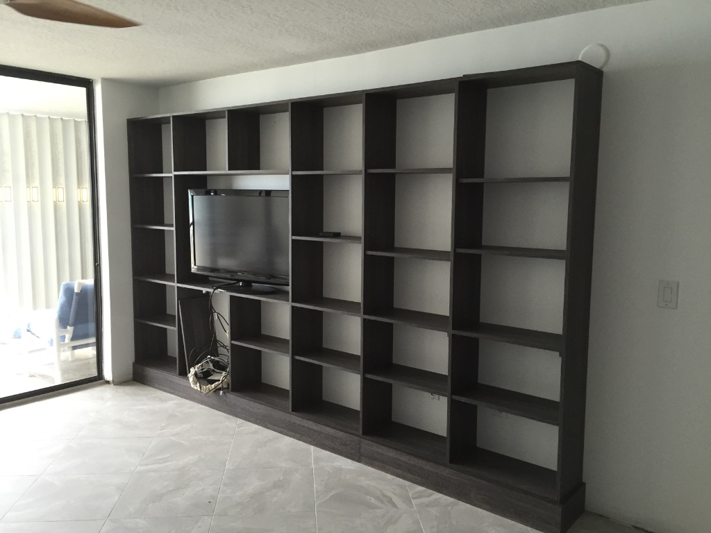 Dark Shelving — Shelf Corner Detail