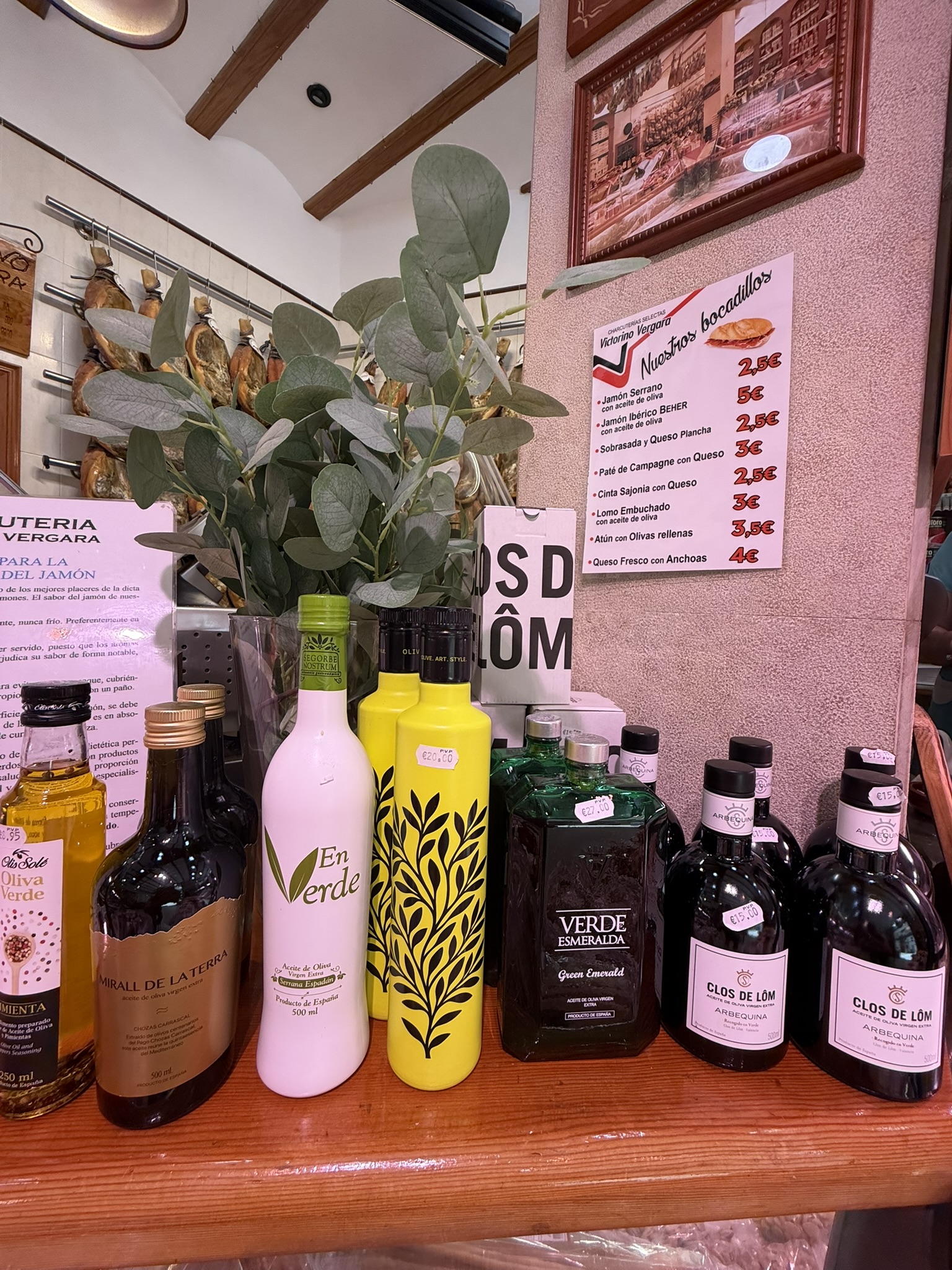 Selección de Aceites premium de Charcutería Victorino Vergara