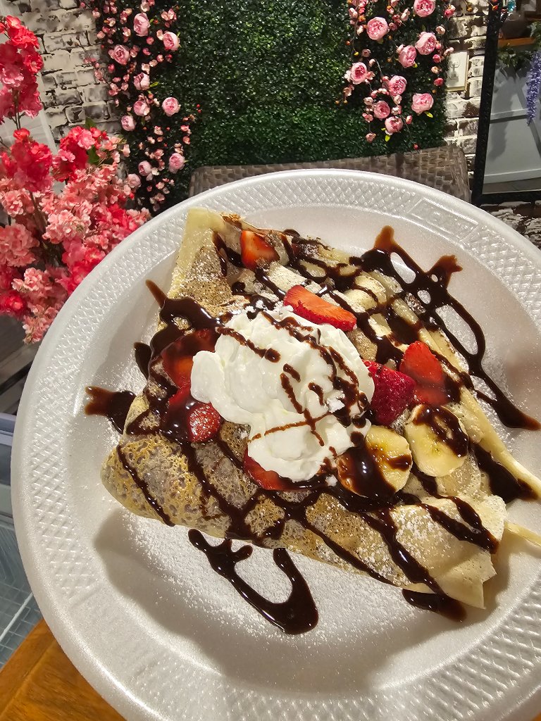 Strawberries with Nutella (Crepe)