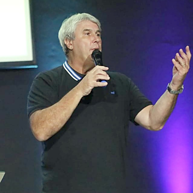 Pastor Eduardo Mitchelena