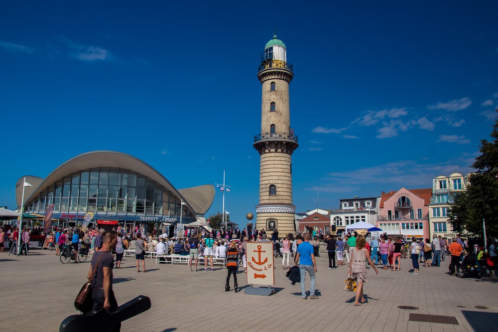 Leuchtturm Warnemünde – DJ für Hochzeit und Events an der Ostsee