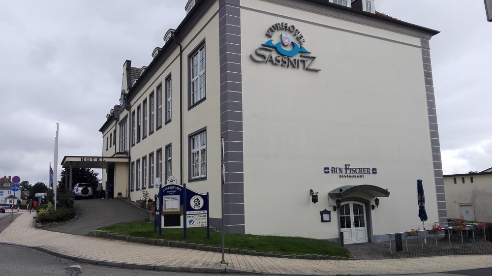 Hochzeit im Kurhotel Sassnitz – Brautpaar feiert auf Rügen mit DJ Fischer Spezial