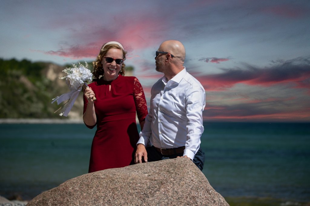 Hochzeitsfotograf Kap Arkona – Brautpaar am Sonnenuntergang Hochzeitsfotograf Kap Arkona – Brautpaar am Sonnenuntergang, heiraten an der Ostsee auf Rügen