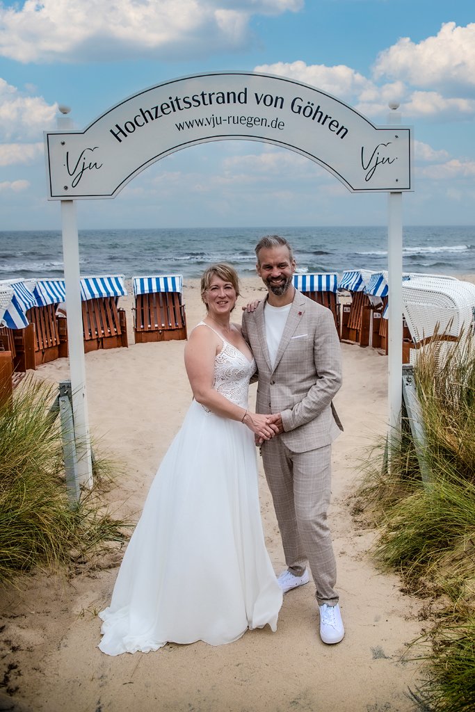 Hochzeitsfotograf Göhren – Brautpaar am Ostseestrand auf Rügen