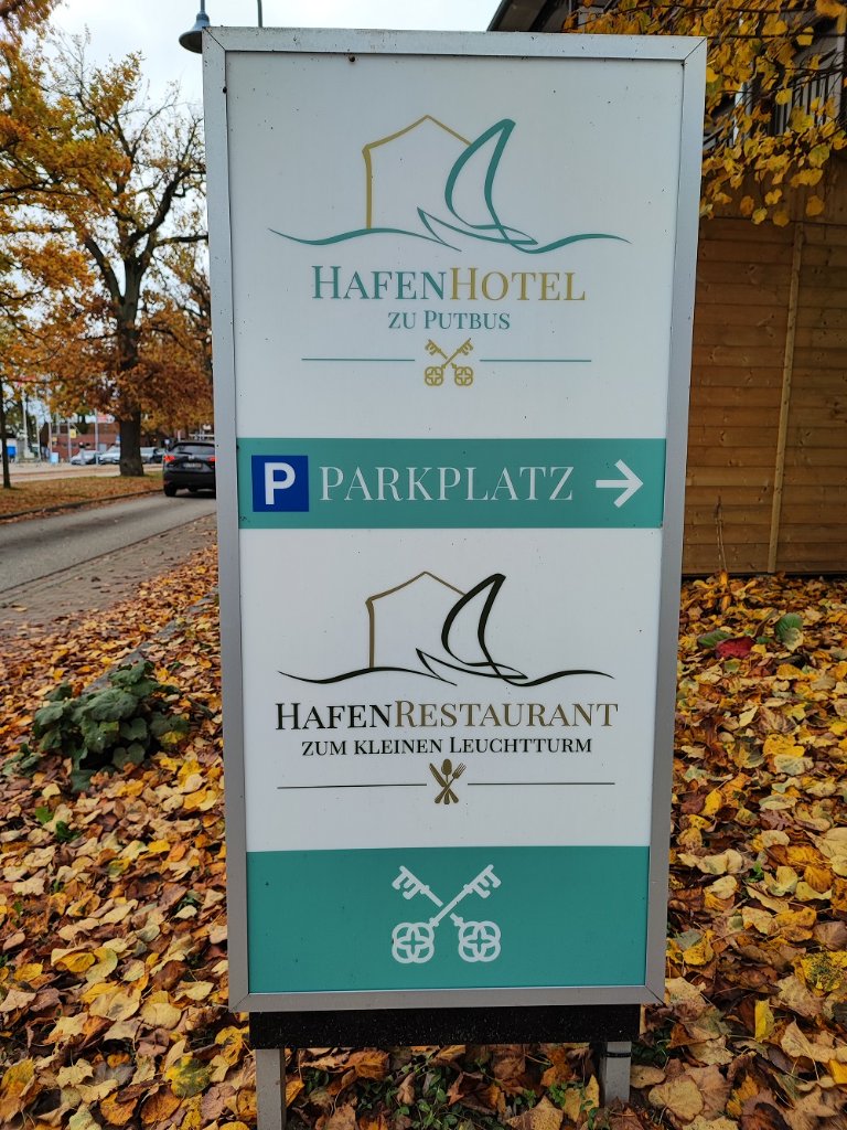 Gedeckte Hochzeitstafel Hafenrestaurant Zum kleinen Leuchtturm Lauterbach Rügen