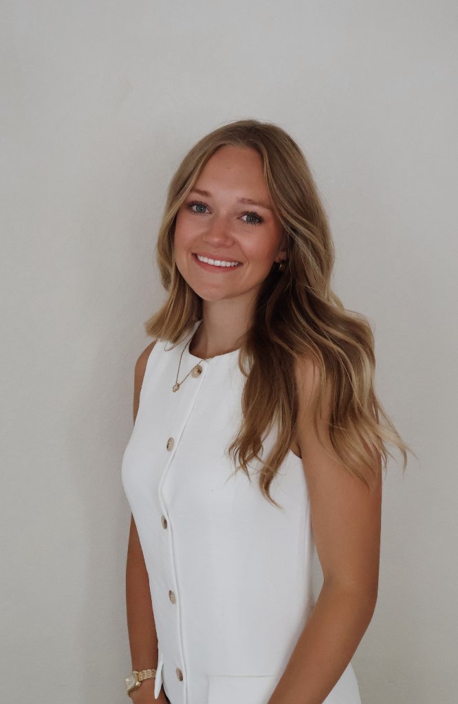 Karlee Watts portrait