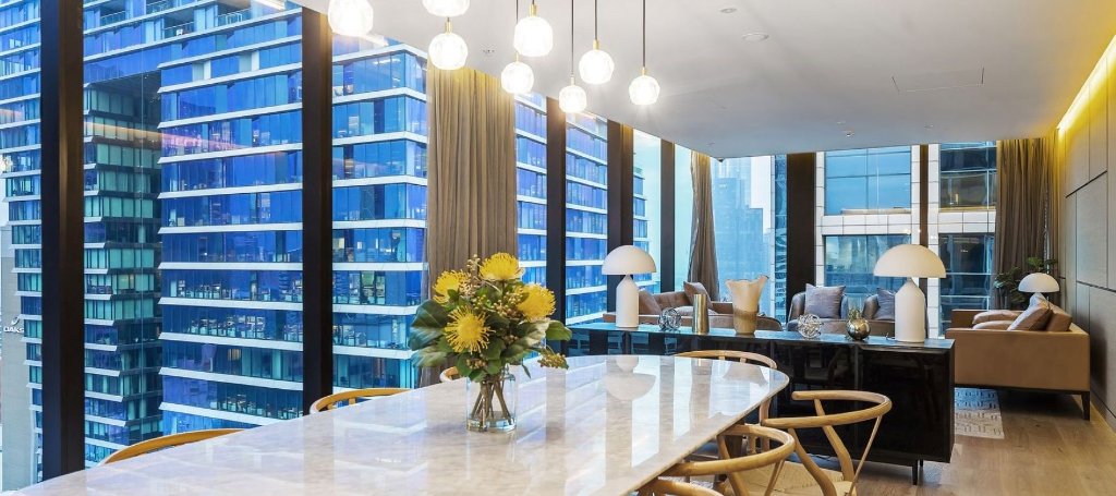 St James Club · lounge