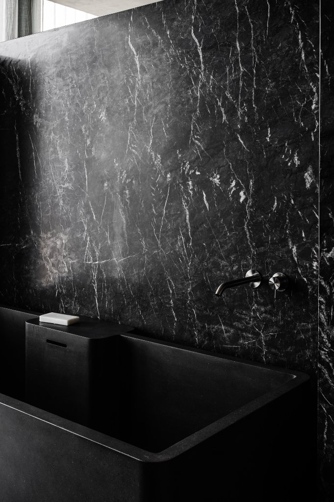 Pibamarmi stone bathtub