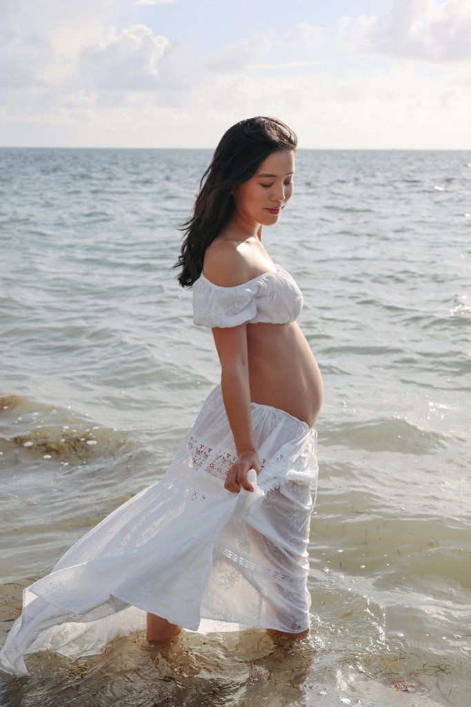 Feminine Forms maternity photography