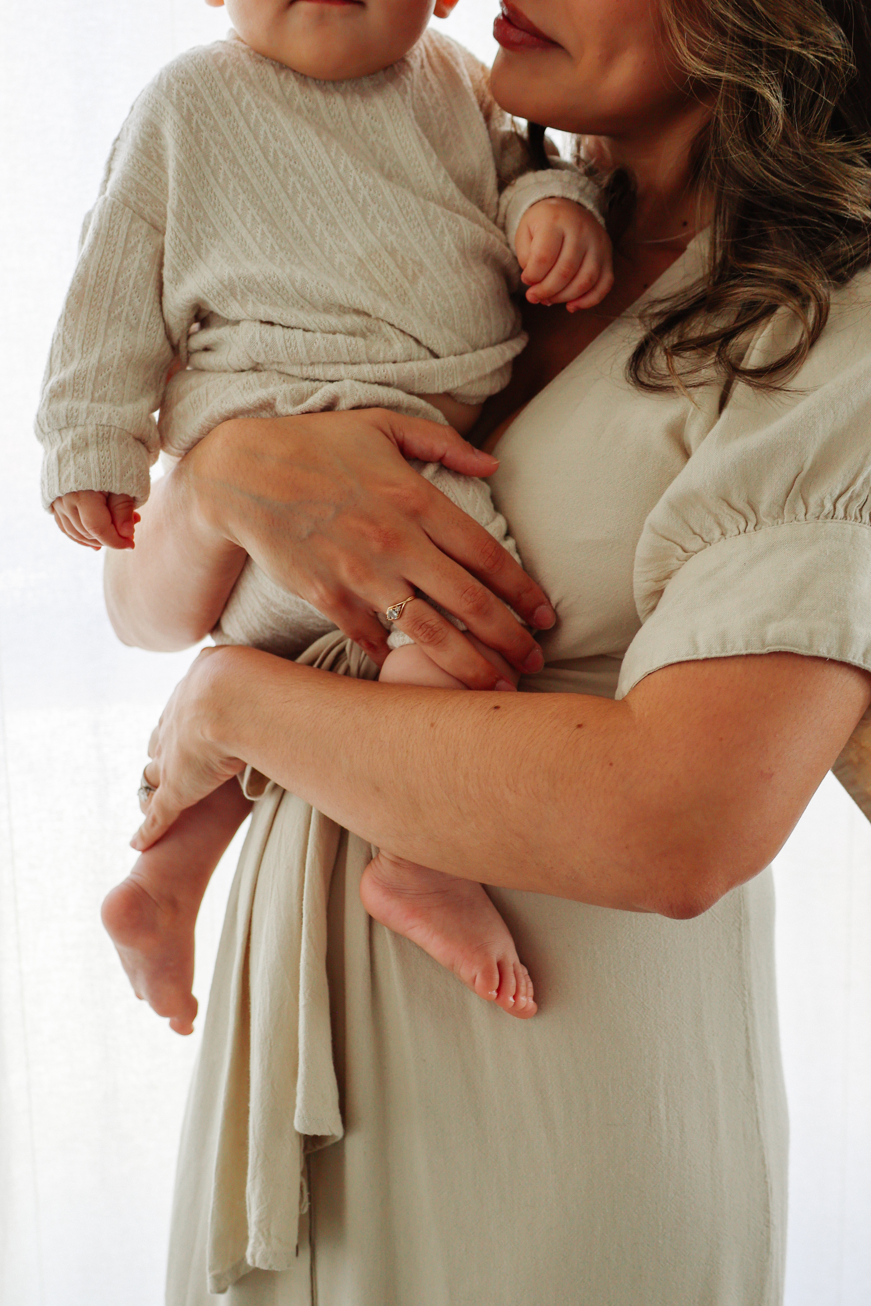 Feminine Forms maternity and family photography