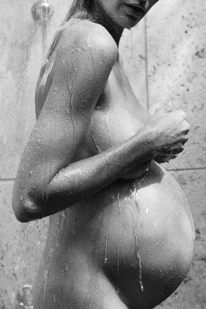 Feminine Forms maternity photography