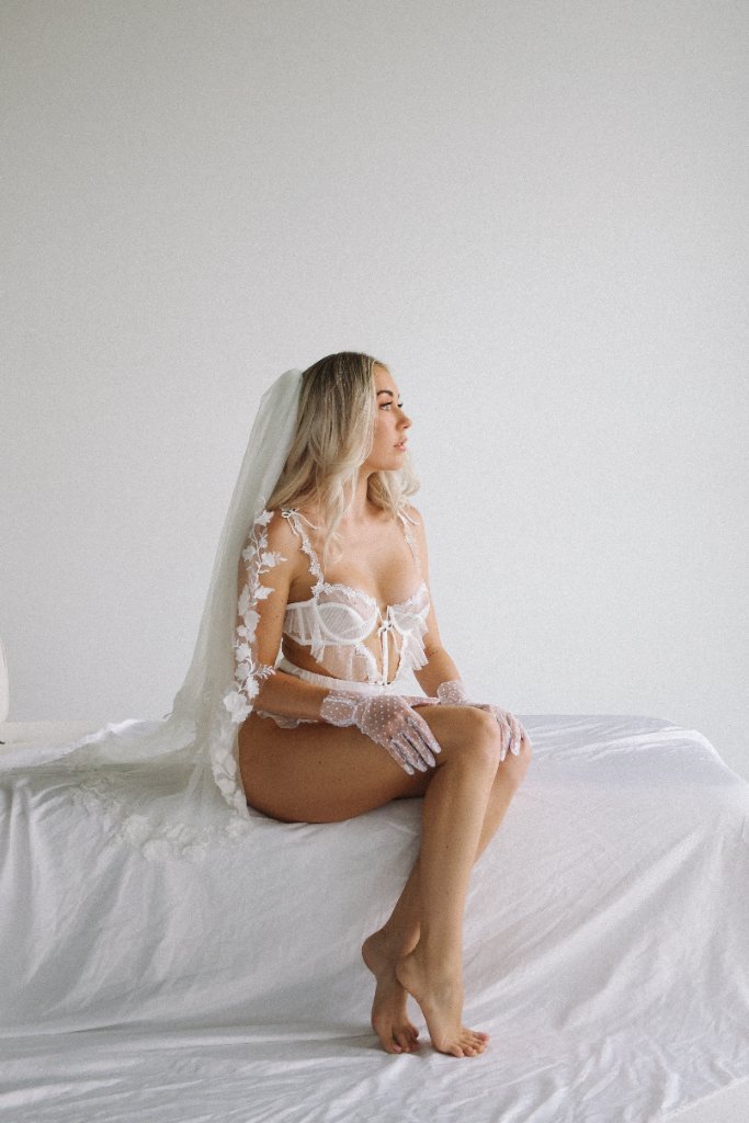 Kirstie — white lace bodysuit veil