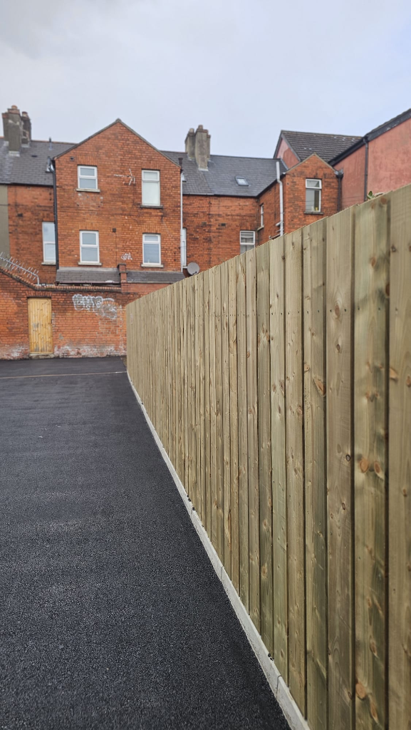 Timber fencing installation