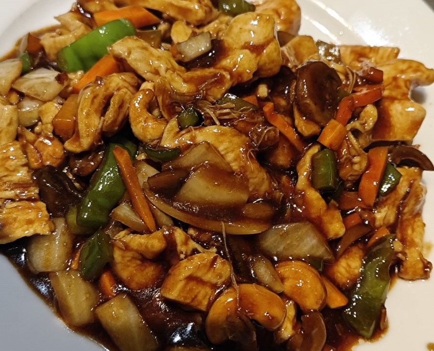 Pollo con anacardo