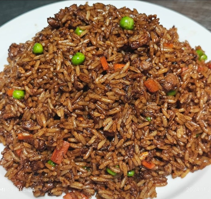 Arroz frito con ternera