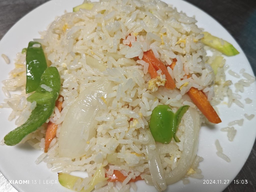 Arroz frito vegetal
