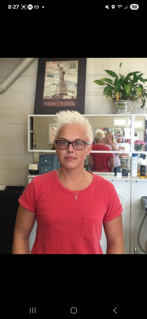 Platinum blonde short crop front view