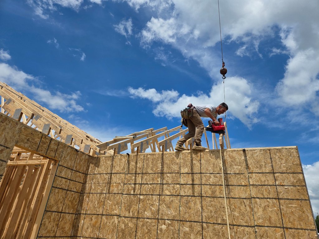 NOTIS Construction crew at work