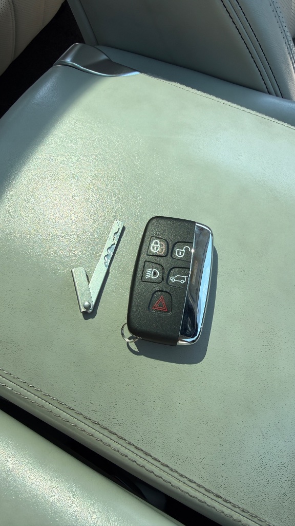 Land Rover emergency key blade cut by KEYLOGIK in Chippenham, Wiltshire