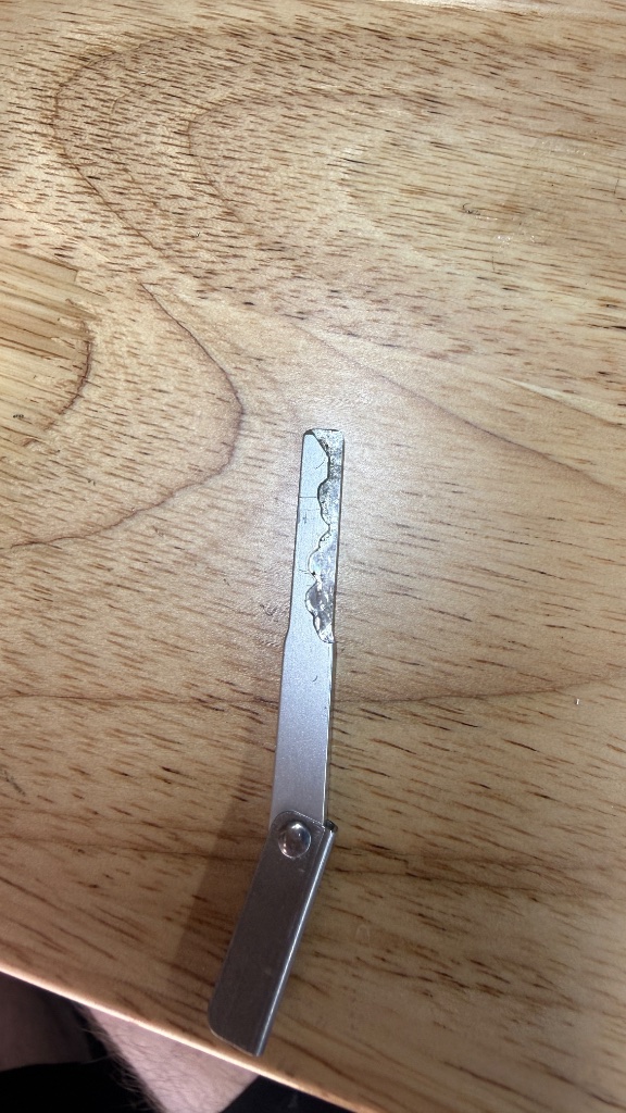 Range Rover key blade cut on-site by KEYLOGIK in Chippenham, Wiltshire