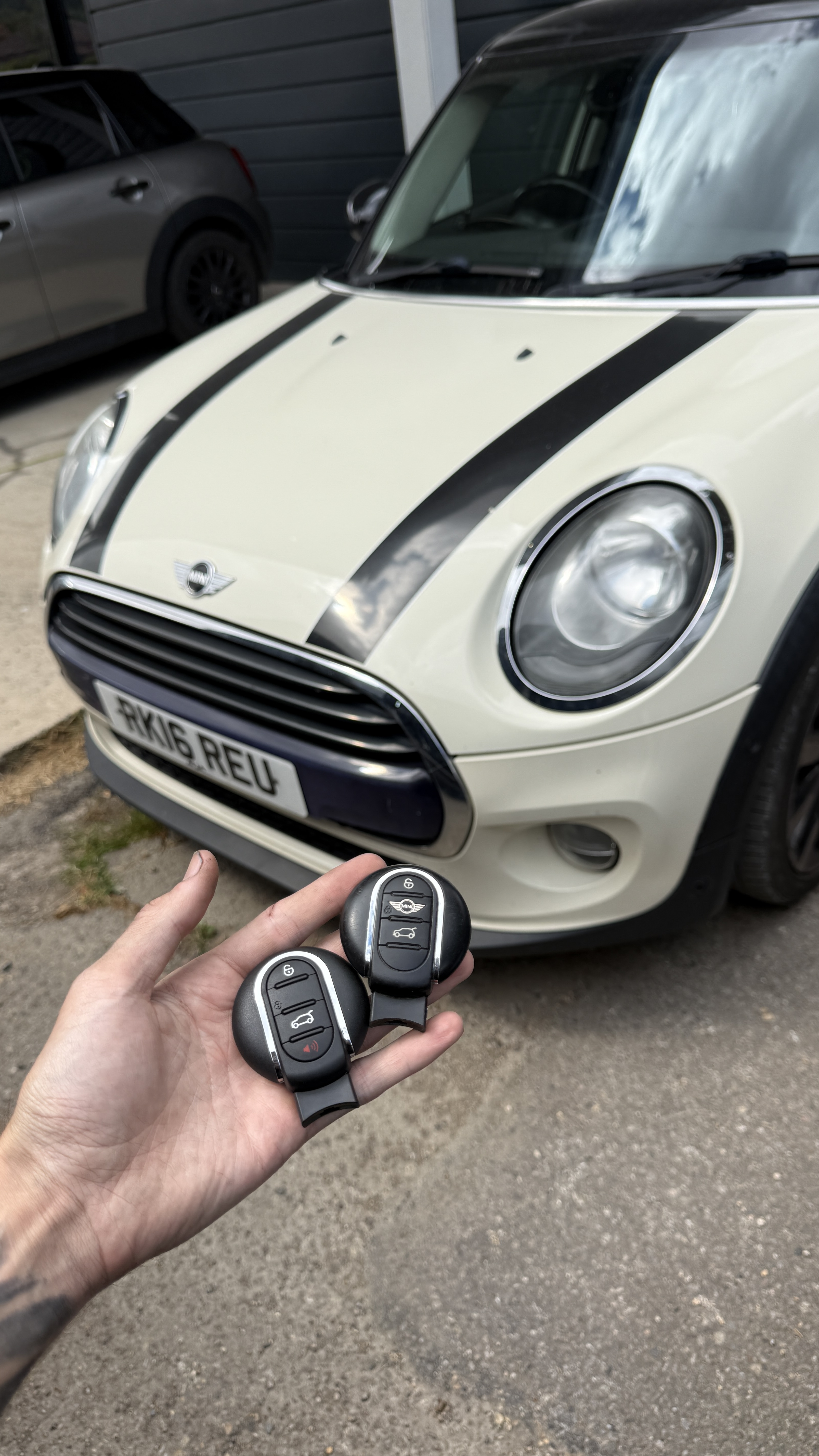 KeyLogik auto locksmith work