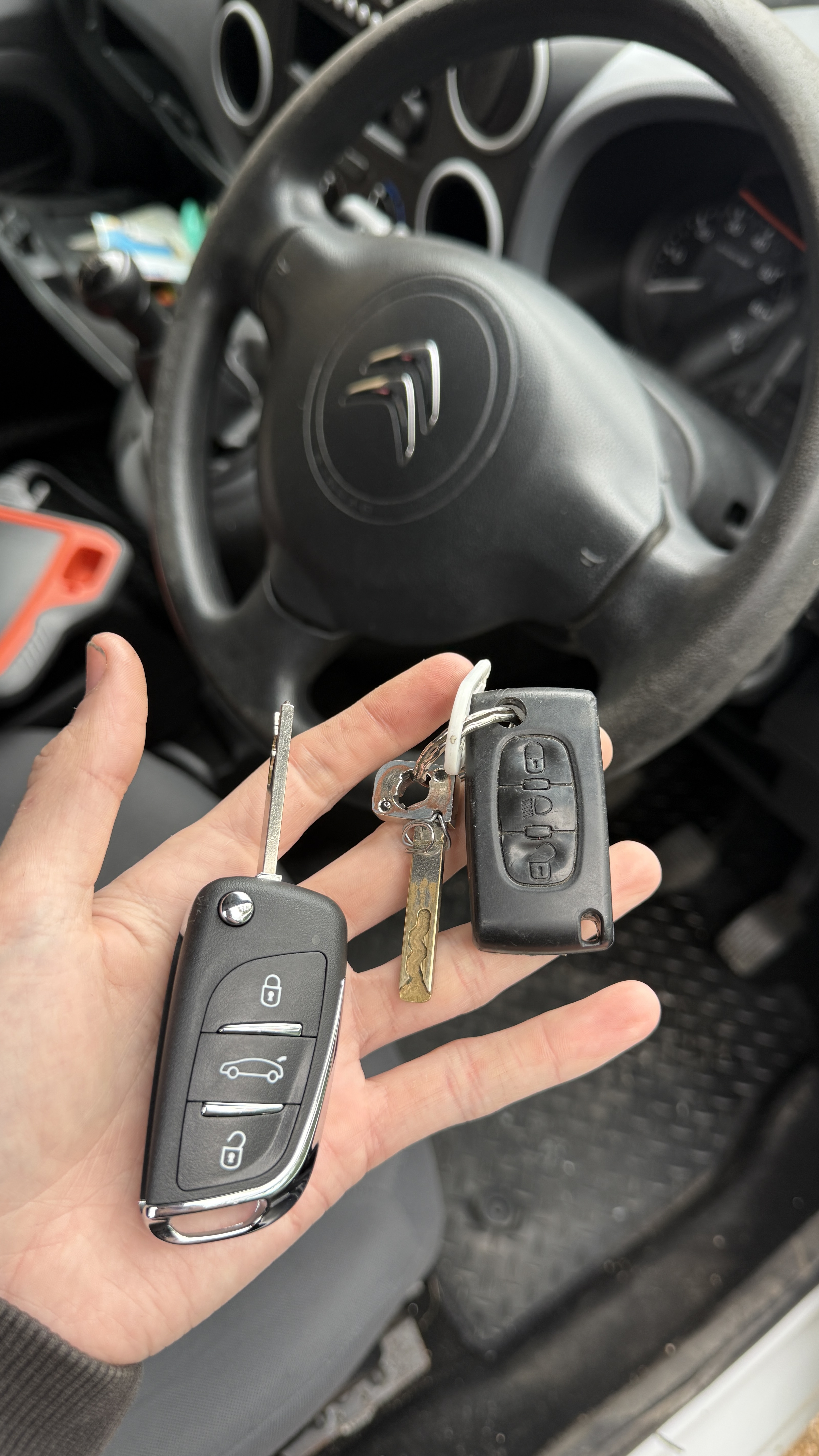 2015 Citroën Berlingo spare key supplied and programmed in Milton near Didcot, Oxfordshire
