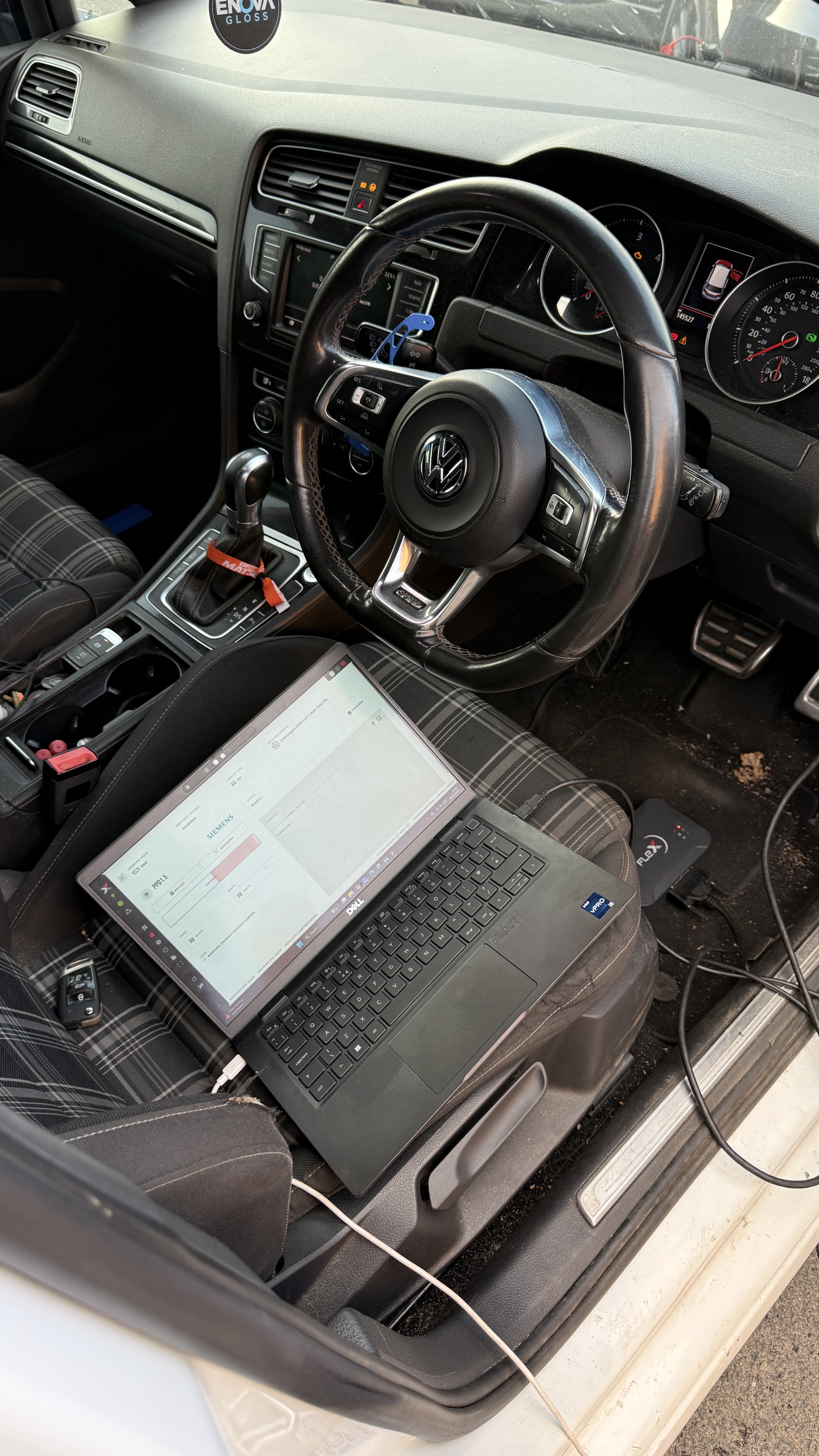 Volkswagen Golf GTD Mk7 interior with Dell laptop running Siemens bench ECU programming software, Stage 2 remap carried out by KeyLogik in Wallingford, Oxfordshire