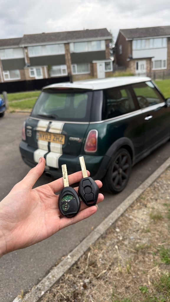 KeyLogik auto locksmith work