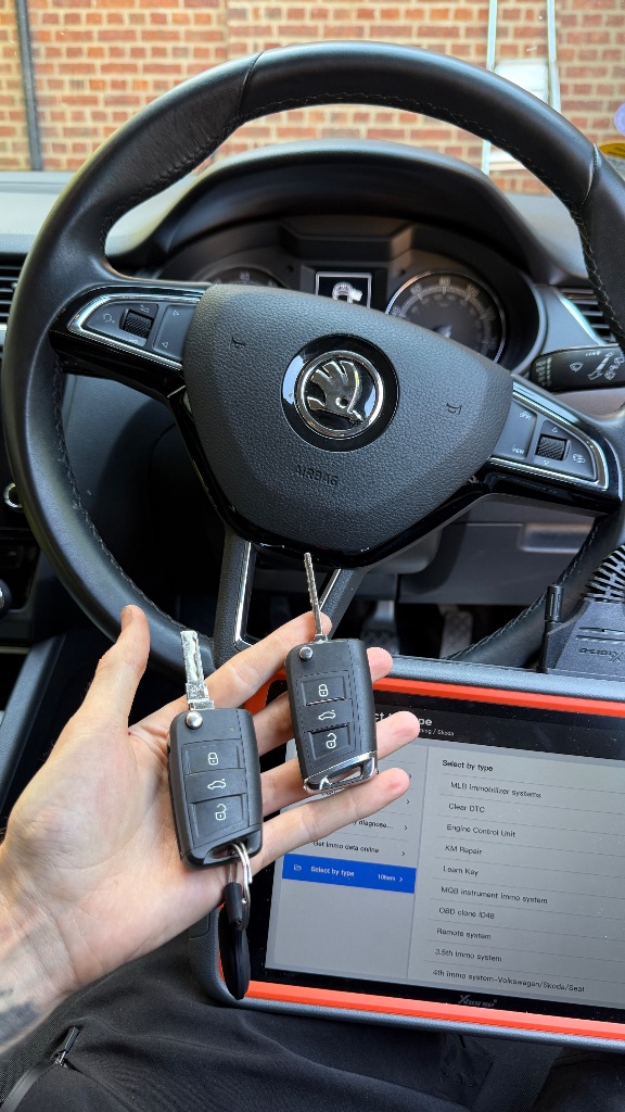 KeyLogik auto locksmith work