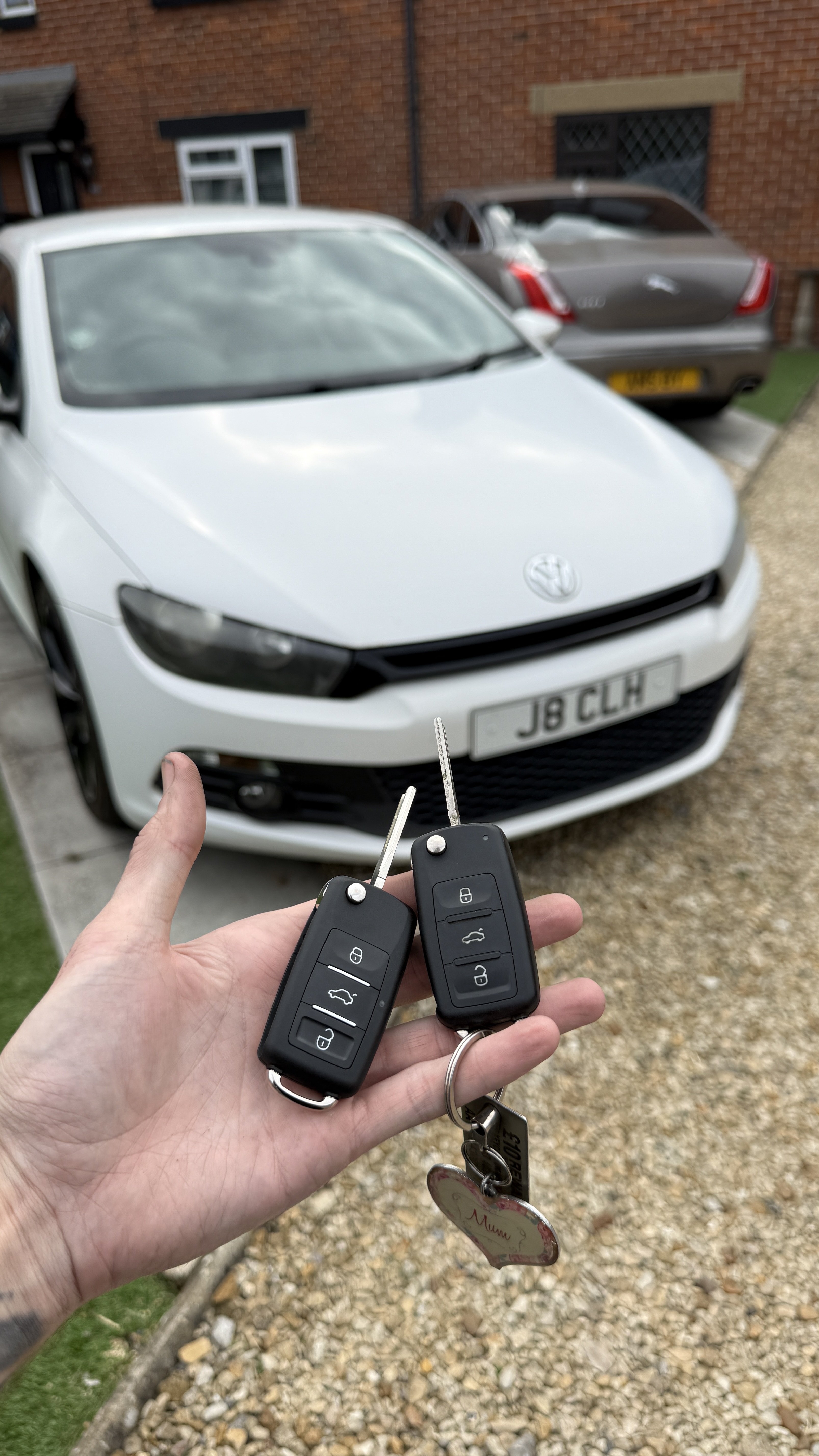 Volkswagen Scirocco spare flip key supplied and programmed by KeyLogik mobile auto locksmith