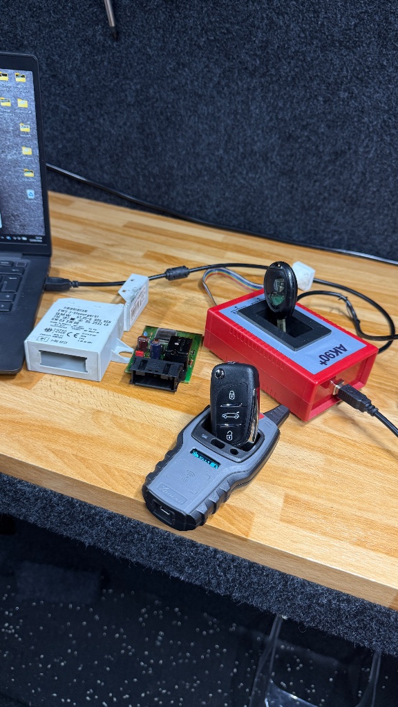 KeyLogik auto locksmith work