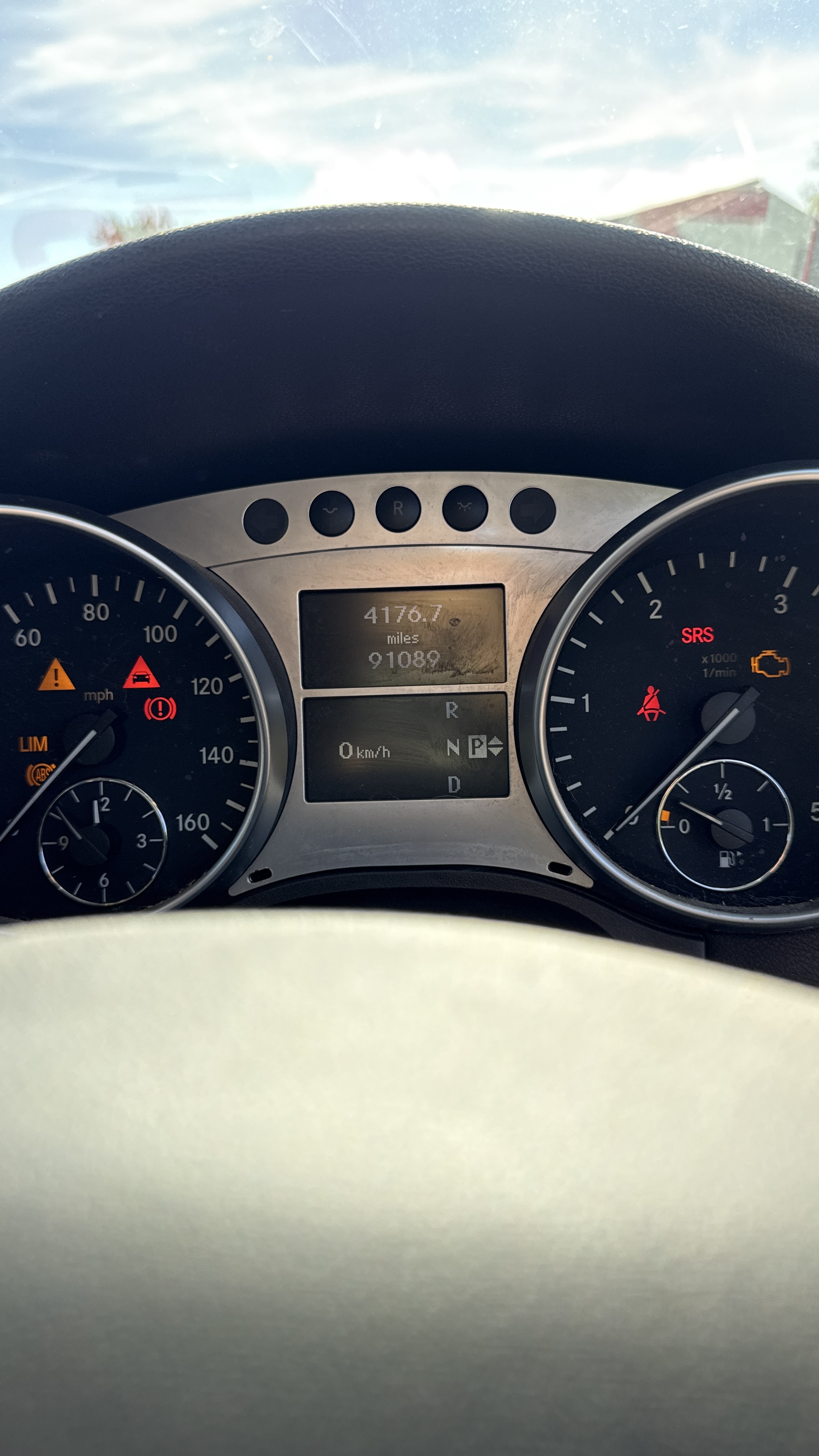 Mercedes-Benz ML instrument cluster displaying corrected mileage after KeyLogik mileage correction in Faringdon, Oxfordshire