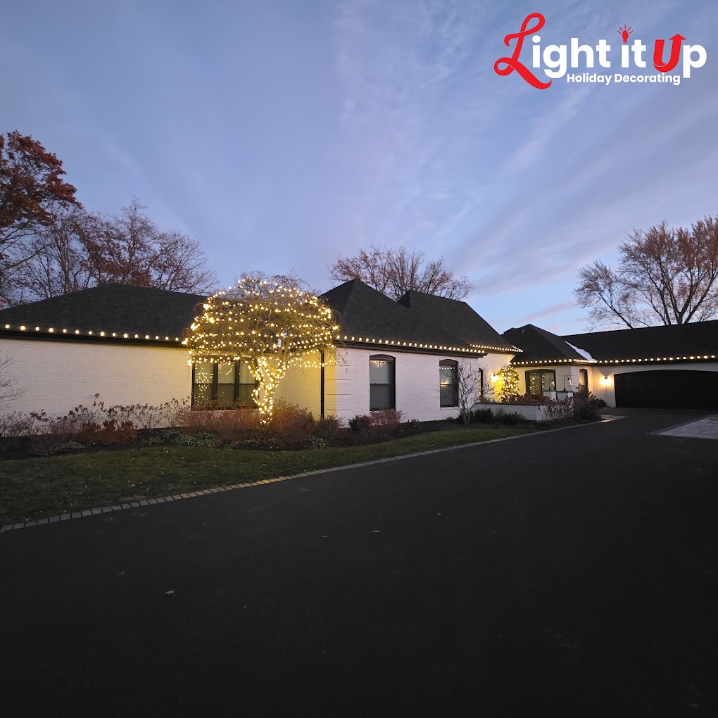 Warm white roofline and outer wrapped tree on white ranch home