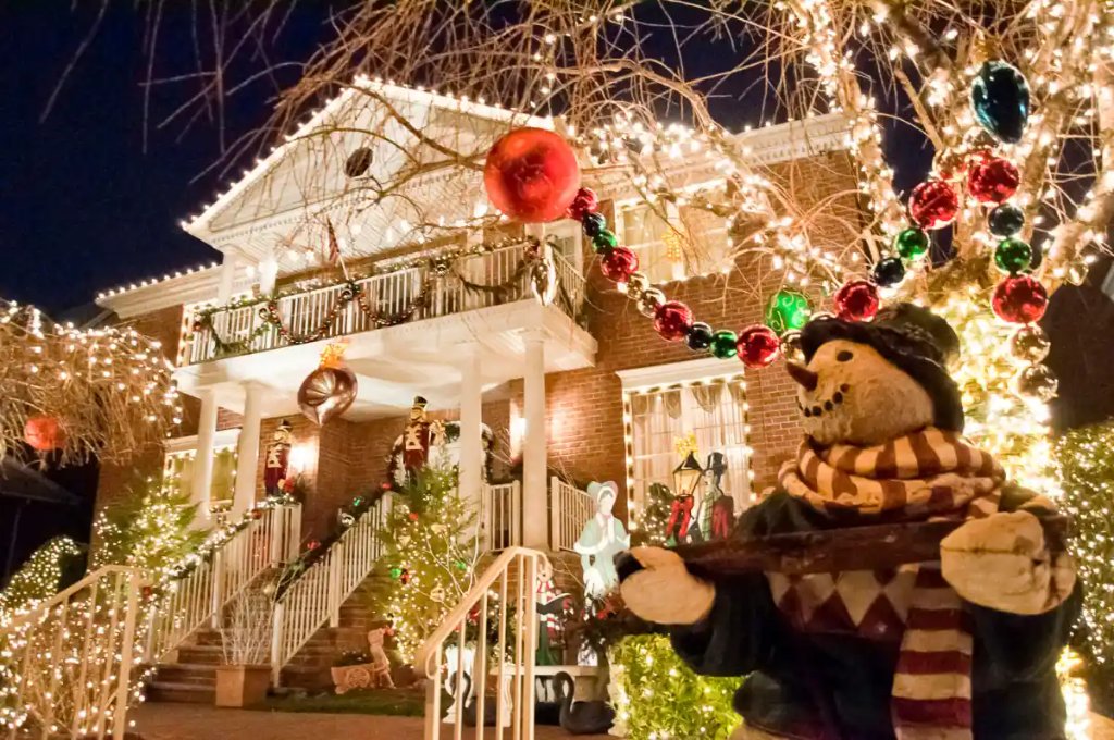 Dyker Heights Christmas Lights 18