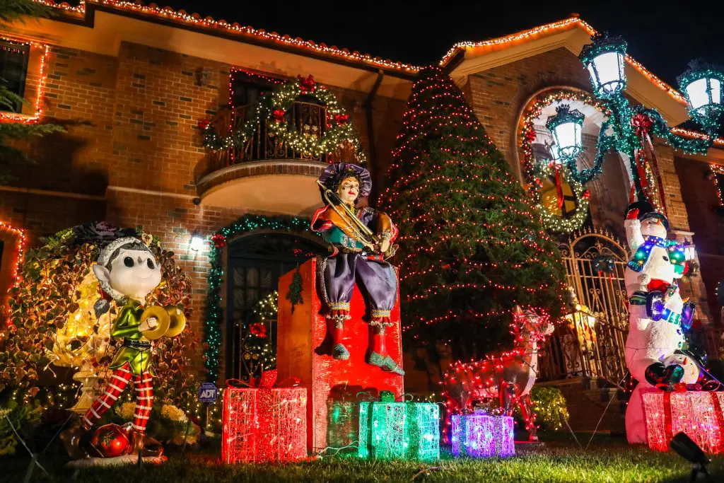 Dyker Heights Christmas Lights 11